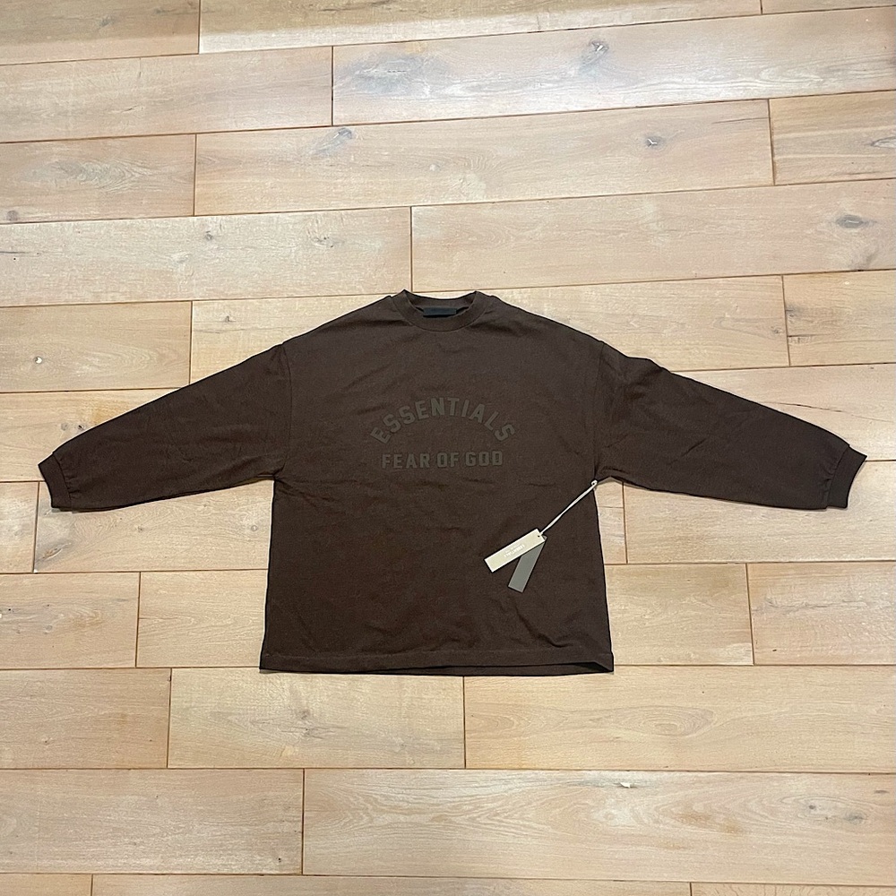 Fear of God Essentials Heavy
Long-Sleeve Tee 'Heather Wood'